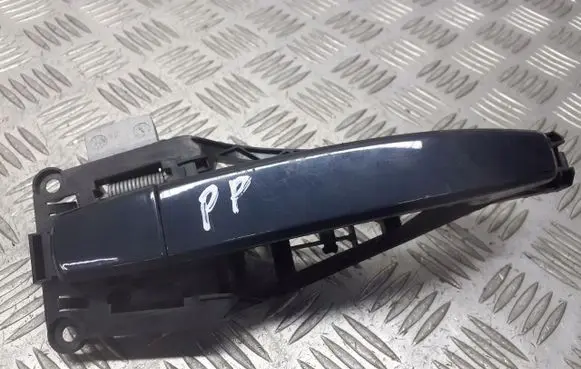 Opel Zafira B Front door exterior handle/bracket 24463524