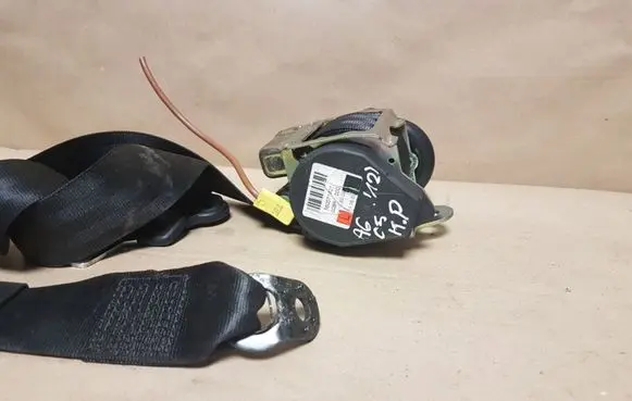 Audi A6 S6 C5 4B Front seatbelt 4B0857705C