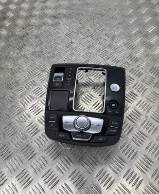 Head unit multimedia control