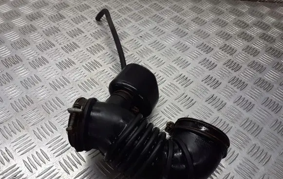 Mitsubishi Outlander Air intake hose/pipe MR258240