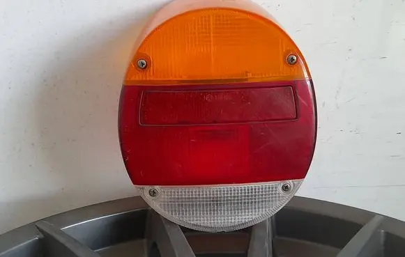 Volkswagen Beetle 1303 Tail light lenses 339R7