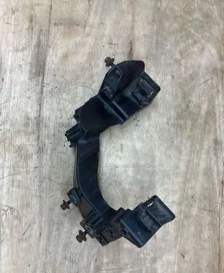 KIA Ceed Headlight/headlamp mounting bracket ET015E