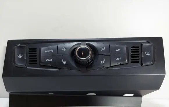 Audi A4 S4 B8 8K Climate control unit 8T1820043P