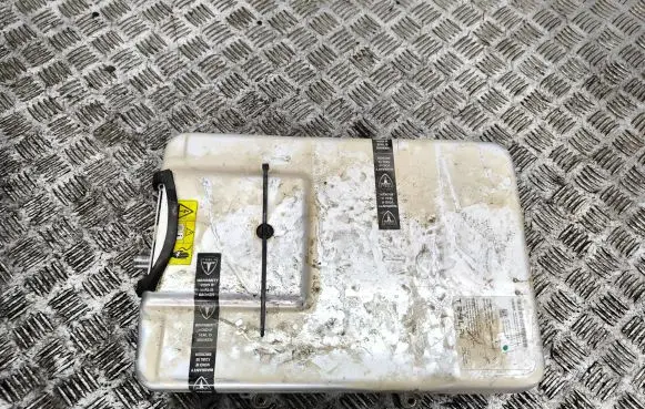Tesla Model S Voltage converter inverter 101496300