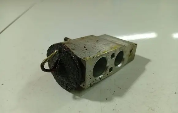Mercedes-Benz ML W163 Air conditioning (A/C) expansion valve