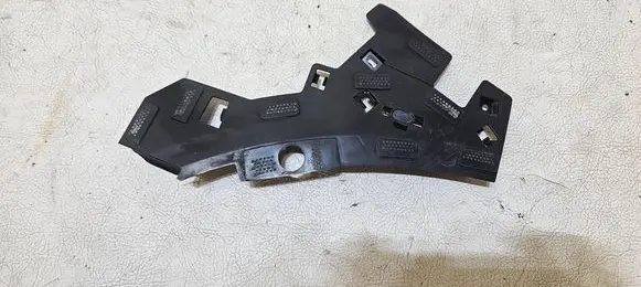 Volvo S60 Front bumper mounting bracket 31663580