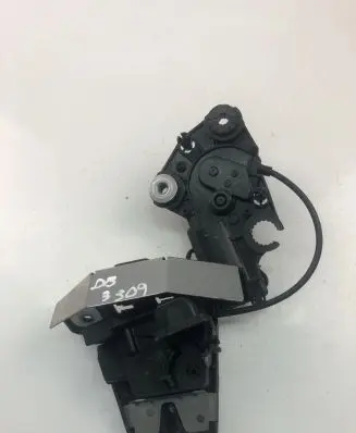 Volvo S90, V90 Tailgate/trunk/boot lock/catch/latch 32149887