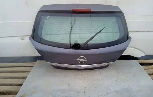 Opel Astra H Tailgate/trunk/boot lid 3311