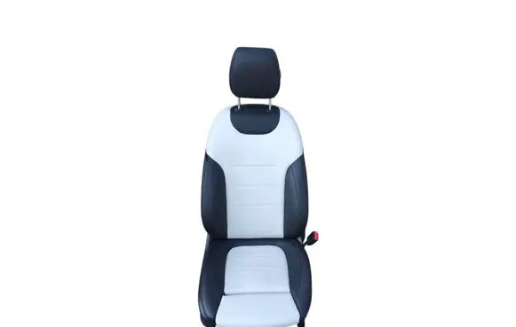 Mercedes-Benz GLA H247 Front passenger seat 