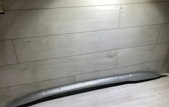 Roof bar rail