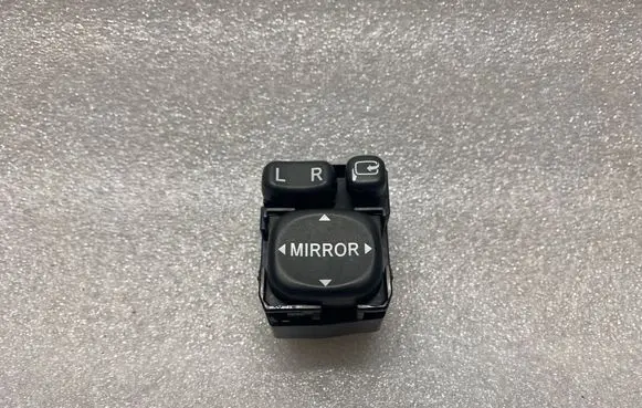 Toyota Avensis T250 Wing mirror switch 183575