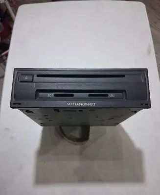 Seat Leon (5F) Navigation unit CD/DVD player 5F0035846A