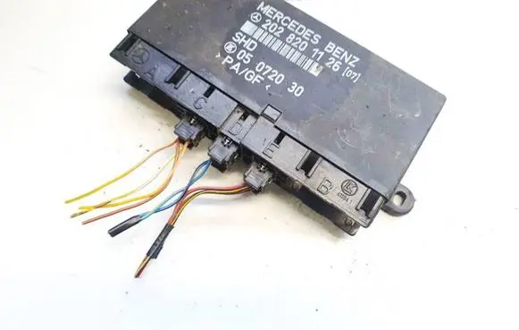 Mercedes-Benz C W202 Comfort/convenience module 2028201126 05072030