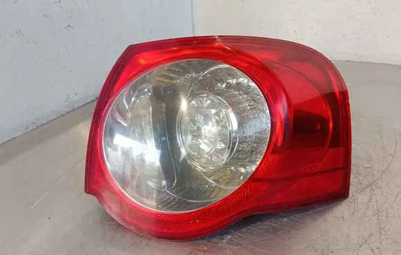 Volkswagen PASSAT B6 Rear/tail lights