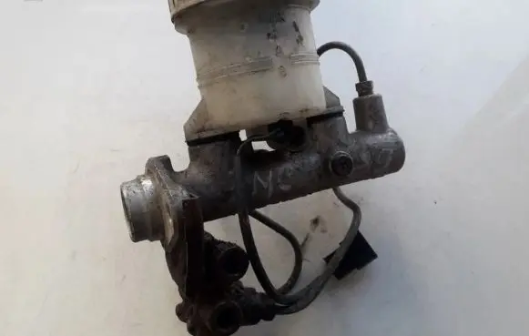 Mitsubishi Galant Master brake cylinder