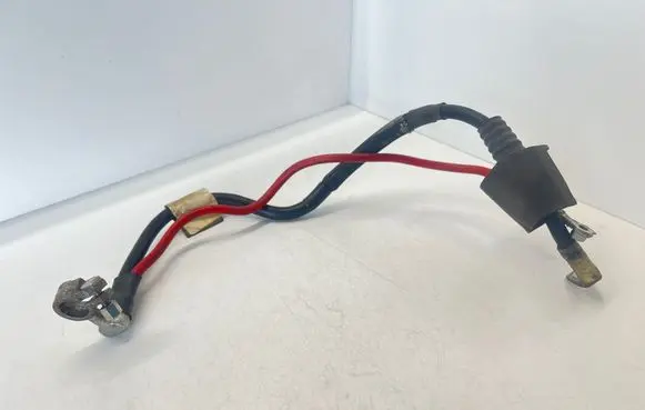 Volkswagen Touran I Positive cable (battery) 1K0971228