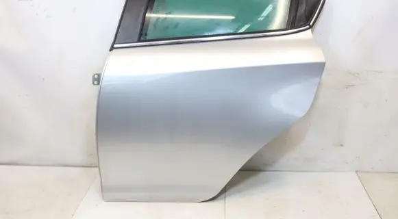 Alfa Romeo Giulietta Rear door 