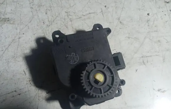 Lexus IS 220D-250-350 Air flap motor/actuator 0638000171