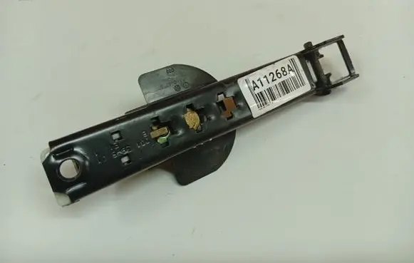 Audi A6 S6 C5 4B Seat belt adjustment rail