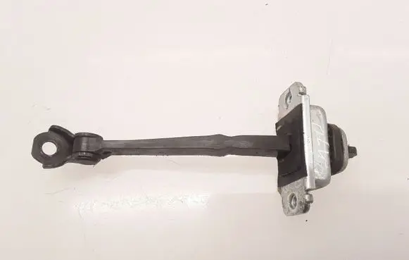 Chevrolet Captiva Rear door check strap stopper