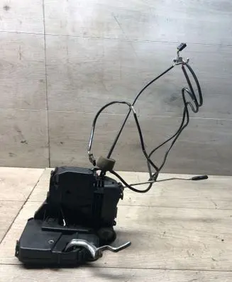 Mercedes-Benz CLS C219 Front door lock 004133112638