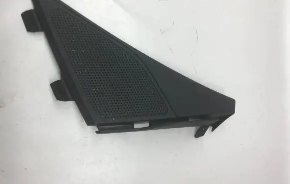 Chevrolet Camaro Front door speaker cover trim 84081751