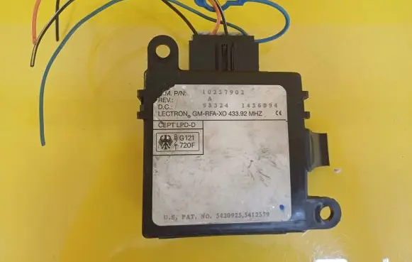 Opel Sintra Other control units/modules 10257902