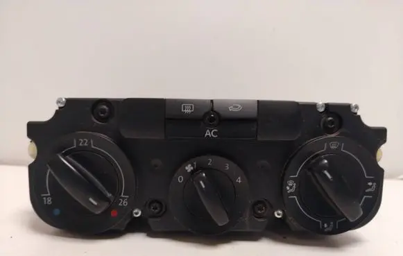 Volkswagen Touran I Climate control unit