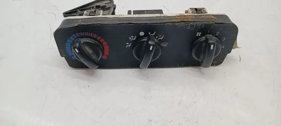 Ford Mondeo MK I Climate control unit 93BW18D451A