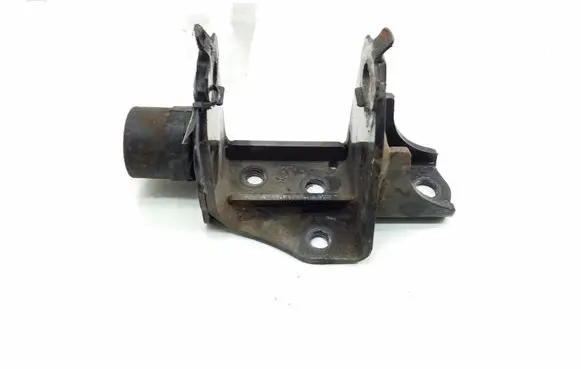 Toyota Yaris Engine mounting bracket 123250N040