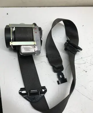 Opel Zafira B Front seatbelt