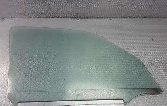 Opel Meriva A Front door window glass four-door 