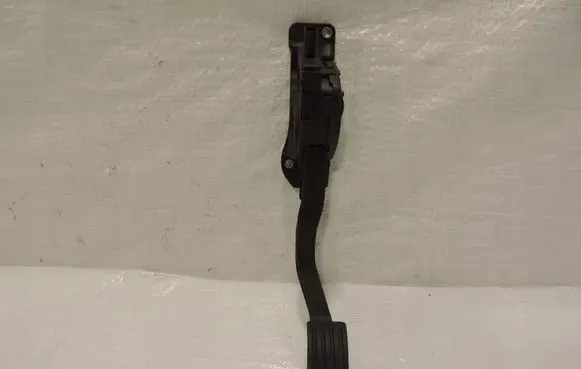 Ford Kuga II Accelerator throttle pedal CV619F836HB