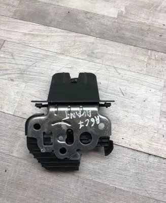 Audi A6 S6 C7 4G Tailgate/trunk/boot lock/catch/latch 8R0827505 0001181403 8R0827505A