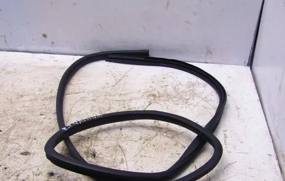 Mazda CX-5 Rubber seal rear door 1111