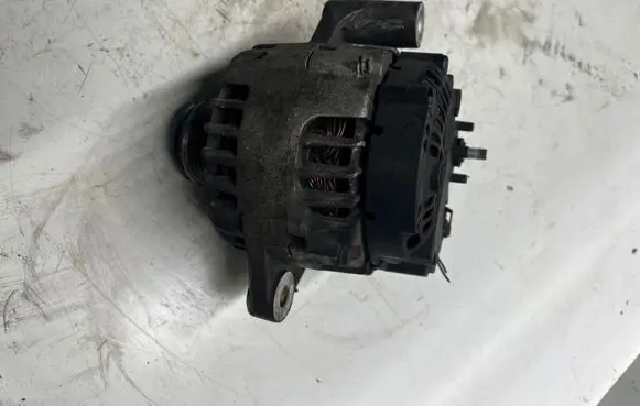 Opel Insignia A Generator/alternator TG12C052 607923