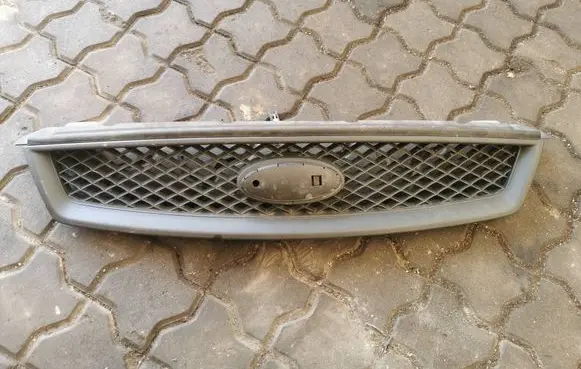 Ford Focus Front grill 4M518C436A