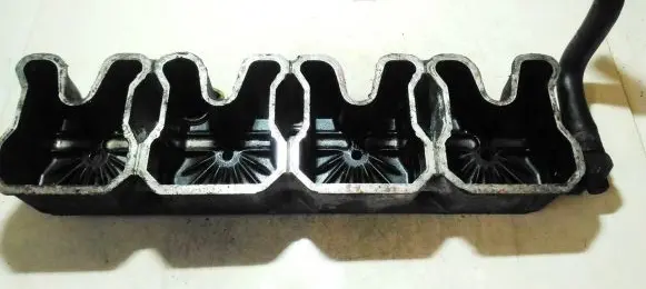 Chrysler Voyager Rocker cam cover 90132238F