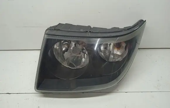 Volkswagen Crafter Headlight/headlamp 9068201361 2E1941006