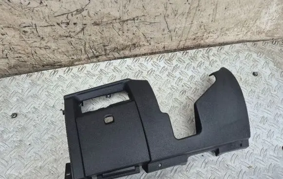 Renault Megane III Dashboard lower bottom trim panel 689210008R