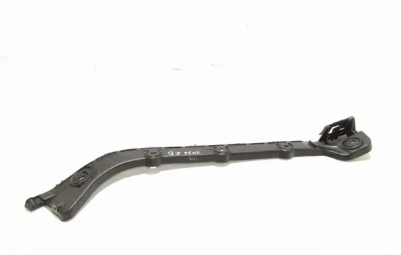 Front bumper mounting bracket
