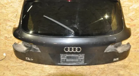 Audi Q7 4L Tailgate/trunk/boot lid