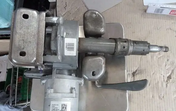 Fiat 500 Steering wheel axle 28160372-T-SD