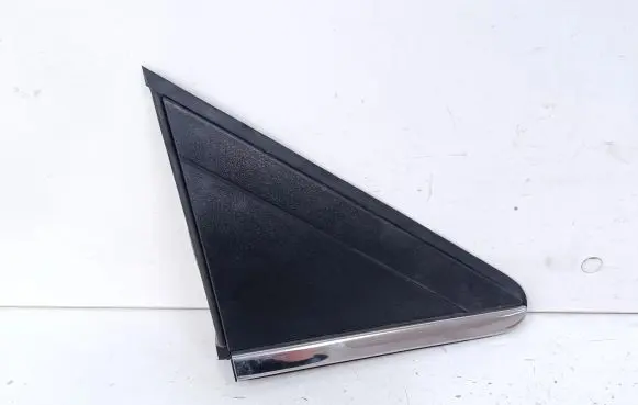 Chrysler Town u0026 Country V Fender end trim 1BE42TRMAA