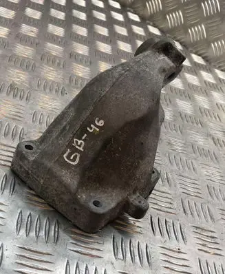 Mercedes-Benz E W211 Engine mounting bracket
