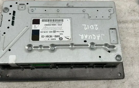 Jaguar XF X250 Sound amplifier AW9319C164CU 6722B90C0043014