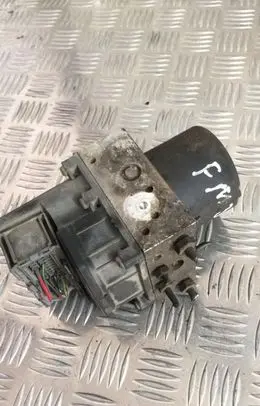 Ford Mondeo Mk III ABS Pump 1s7t14a464yab