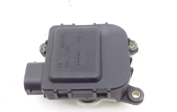 Audi TT Mk1 A/C air flow flap actuator/motor 0132801212