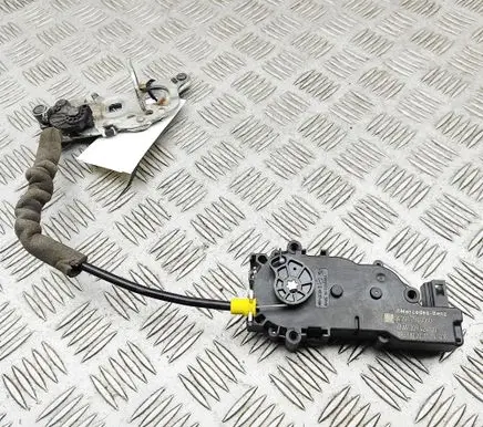 Mercedes-Benz CLS C257 Tailgate/trunk/boot lift motor A2047500060 6NW00942400