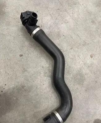 BMW 4 F32 F33 Engine coolant pipe/hose 7812941 31717148